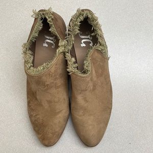 JGoods tan booties size 7.5!